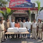 अभनपुर में भीषण सड़क हादसा: मिनी हाइवा और ट्रक की आमने-सामने भिड़ंत, तीन की मौत