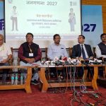 नोएडा में श्रमिकों का उग्र प्रदर्शन: 5 वाहन फूंके, पुलिस की गाड़ी भी आग के हवाले; दिल्ली-नोएडा बॉर्डर पर हाई अलर्ट