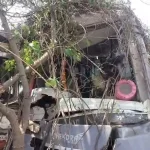 CG Accident : NH-30 पर भीषण हादसा ,महिंद्रा बस और ट्रक में भिड़ंत, 12 से अधिक यात्री घायल