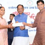 वेदांता प्लांट हादसा: कैबिनेट मंत्री लखन देवांगन ने घायलों का जाना हालचाल, बेहतर उपचार के दिए निर्देश