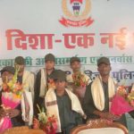 तेंदूपत्ता संग्राहकों के बीच पहुंचे मुख्यमंत्री, महुआ पेड़ के नीचे लगाई चौपाल
