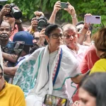 मोबाइल बैटरी बनी मौत का कारण: खेलते वक्त हुआ ब्लास्ट, 1 साल के मासूम की दर्दनाक मौत