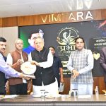 ग्रामोद्योग सचिव राजेश सिंह राणा ने रेशम एवं धागाकरण केन्द्रों का किया आकस्मिक निरीक्षण