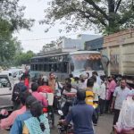 Gariaband News: स्कूल में शराब पार्टी करने वाले दो शिक्षक निलंबित, वायरल वीडियो पर शिक्षा विभाग की बड़ी कार्रवाई