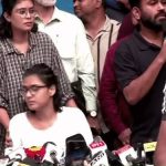 Delhi News: अभिजीत दिपके और नेहा बोरा का प्रेस क्लब में विरोध, प्रशांत भूषण के सामने लगे ‘बंद करो, दफा हो जाओ’ के नारे