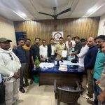 Greater Noida News: नूडल्स खाने के बाद एक ही परिवार के 5 लोगों की मौत, पति-पत्नी और तीन बच्चों ने गंवाई जान; फूड पॉइजनिंग की आशंका